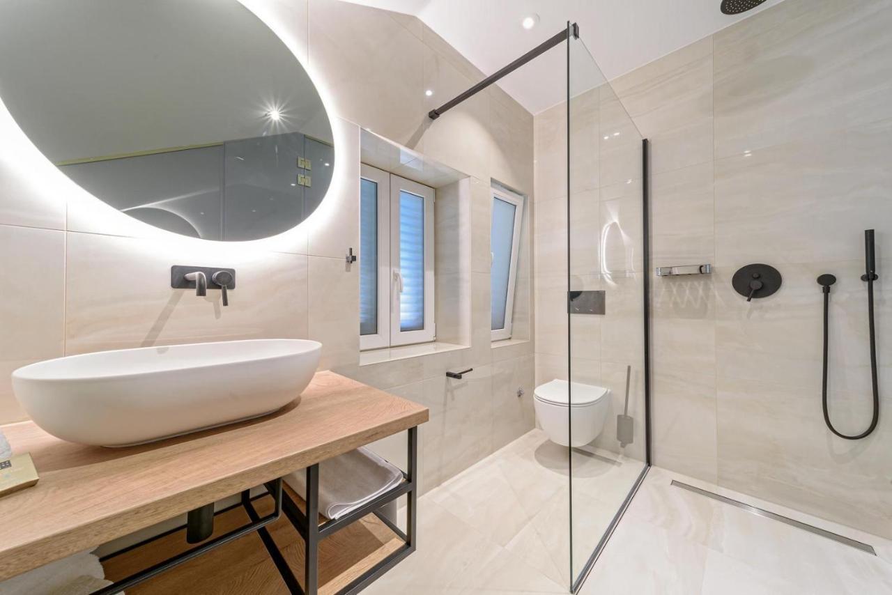 Lumiere Luxury Rooms Split Exterior photo